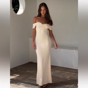 Tiger Mist Denali Maxi Dress Bone. New with tags, never worn! Size Large